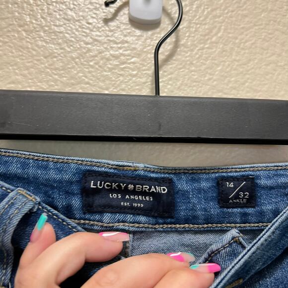 Lucky Brand Low Rise Lolita Skinny Jeans Distressed Stretch Medium Wash Sz 14/32 - Picture 6 of 9